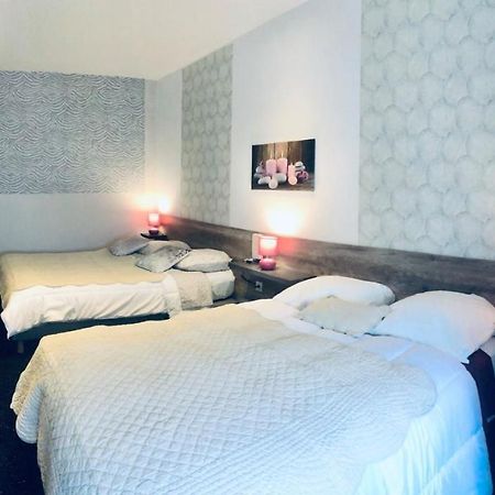 Hotel Le Kamelia Salles  Eksteriør billede