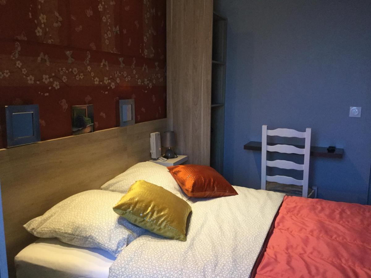 Hotel Le Kamelia Salles  Eksteriør billede