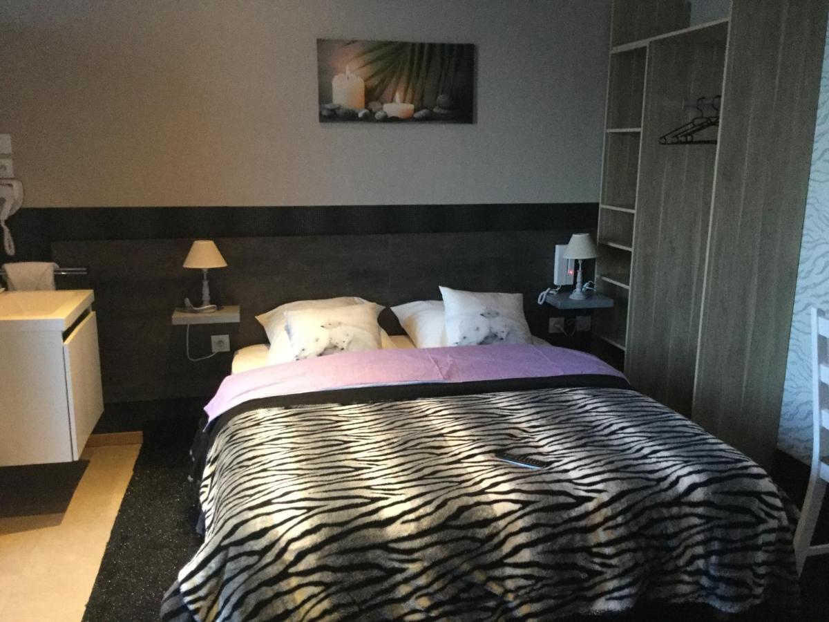 Hotel Le Kamelia Salles  Eksteriør billede