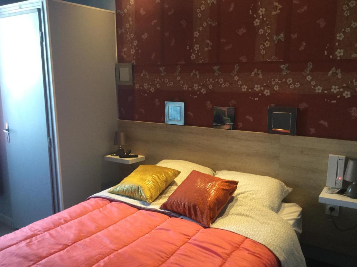 Hotel Le Kamelia Salles  Eksteriør billede