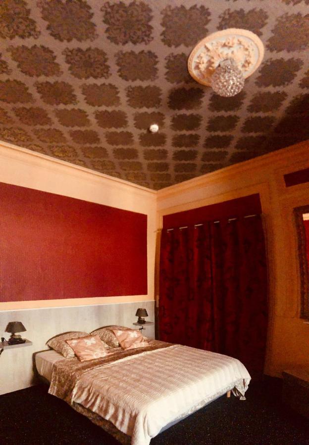 Hotel Le Kamelia Salles  Eksteriør billede